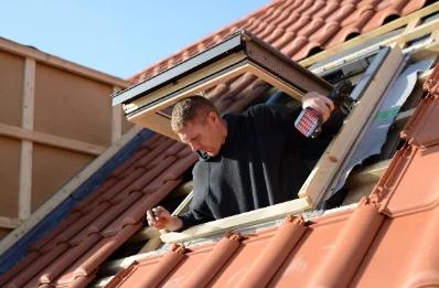 Pose de fenêtres de toit Velux à Trébry
